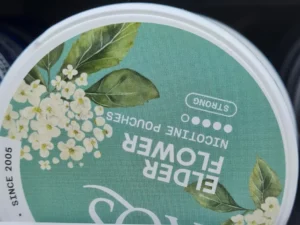 Gott med Snus Elder flower nicotine pouches strong