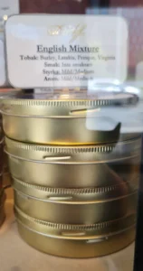 Piptobak English mixture från märket Davidoff
